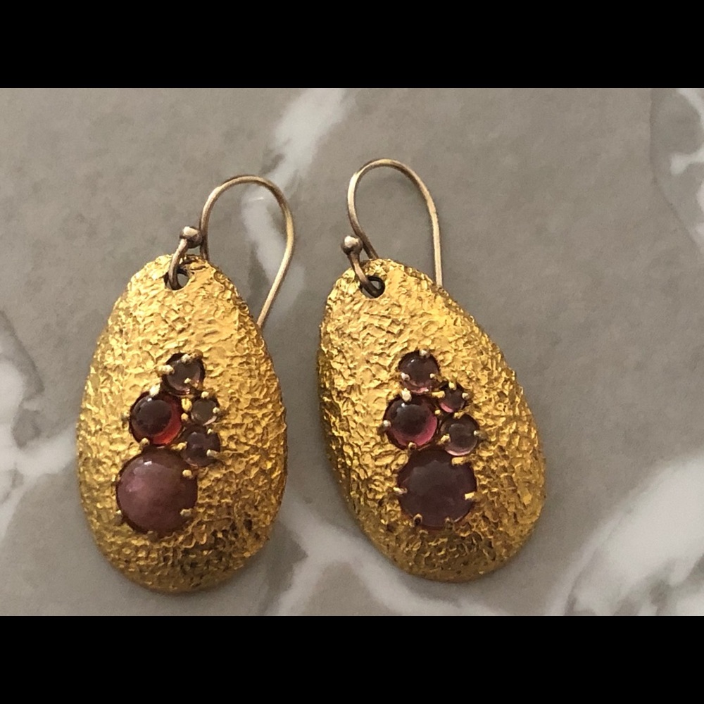 GOLD PLATED SILVER EARRINGS WITH AMETHYSTS
